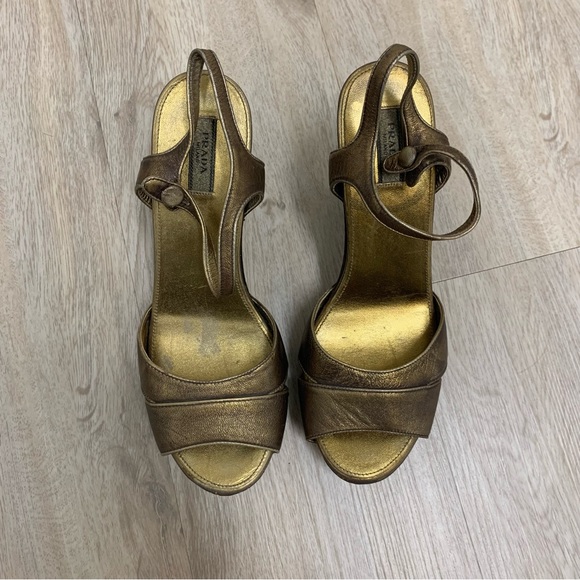 Prada Retro Copper Color Leather Wedge Sandal Size 38.5 - Picture 1 of 7